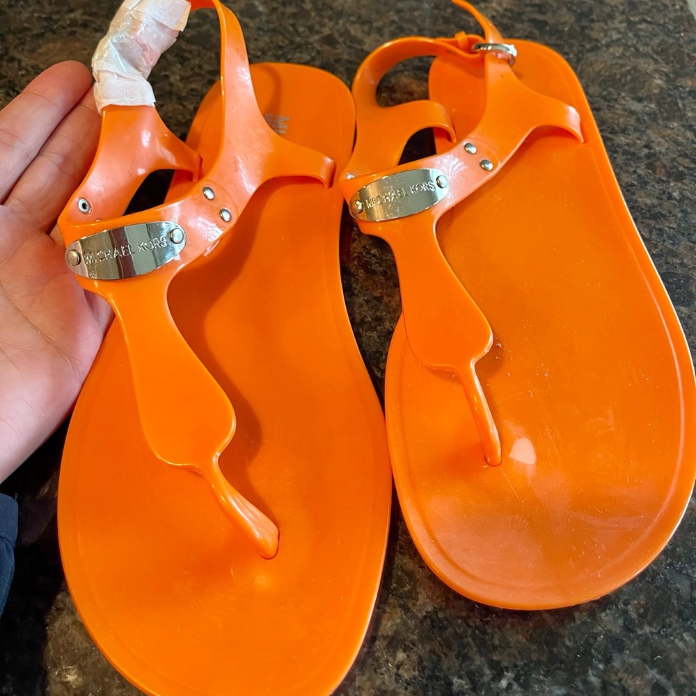 Micheal kors jelly orange sandals